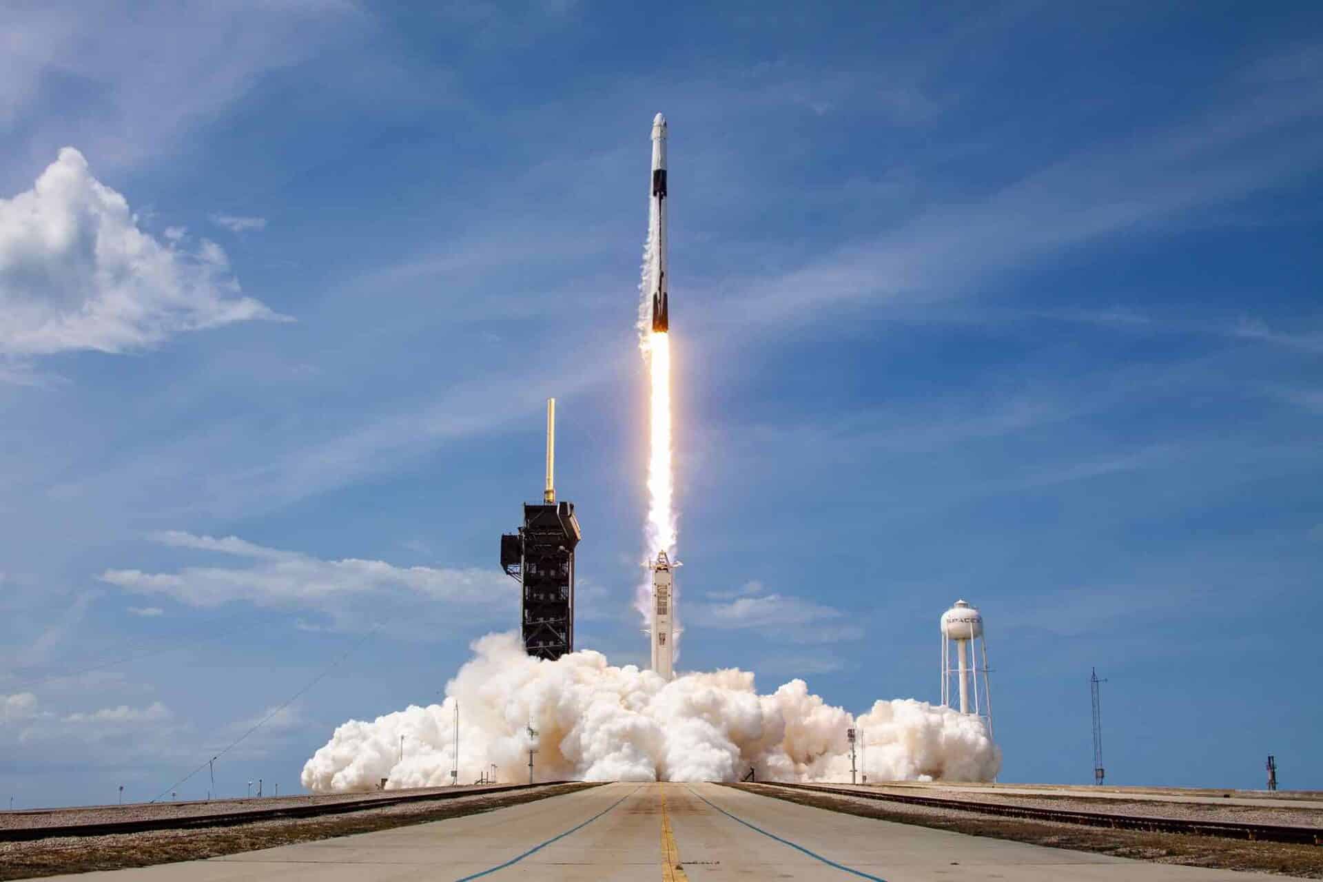 Co očekávají investoři od vstupu SpaceX na burzu